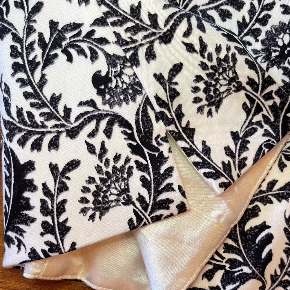WHITE HOUSE BLACK MARKET BUSTIER   NWT - Picture 3 of 6